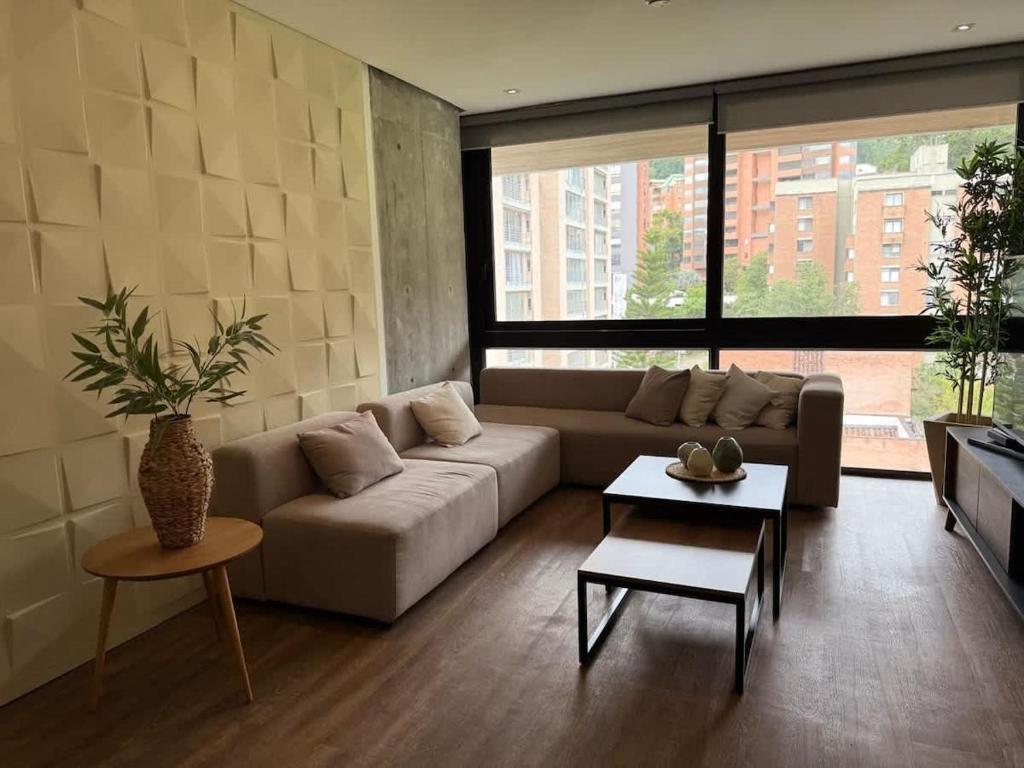 NOK Beautiful 2BR Apartment in El Poblado - 3