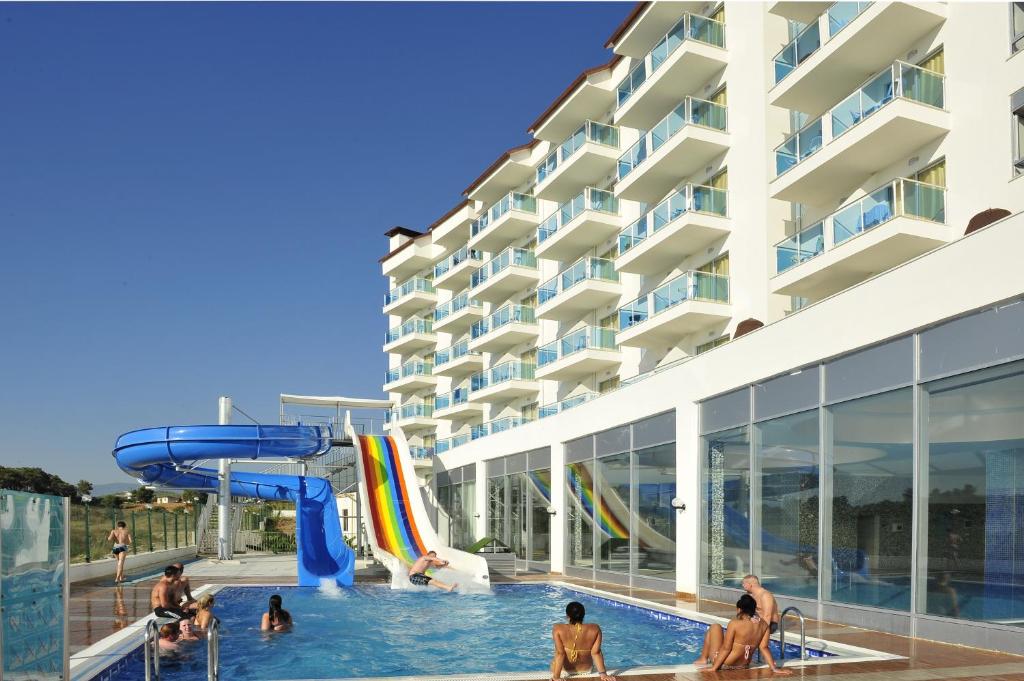 Cenger Beach Resort Spa - All Inclusive — Manavgat