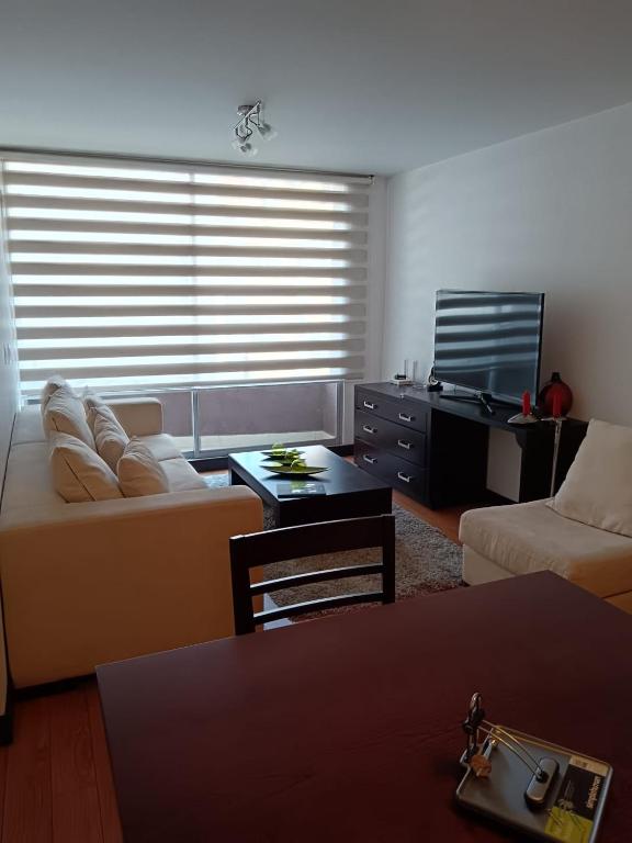 Departamento de 2 dormitorios en el corazón de Quito - 1
