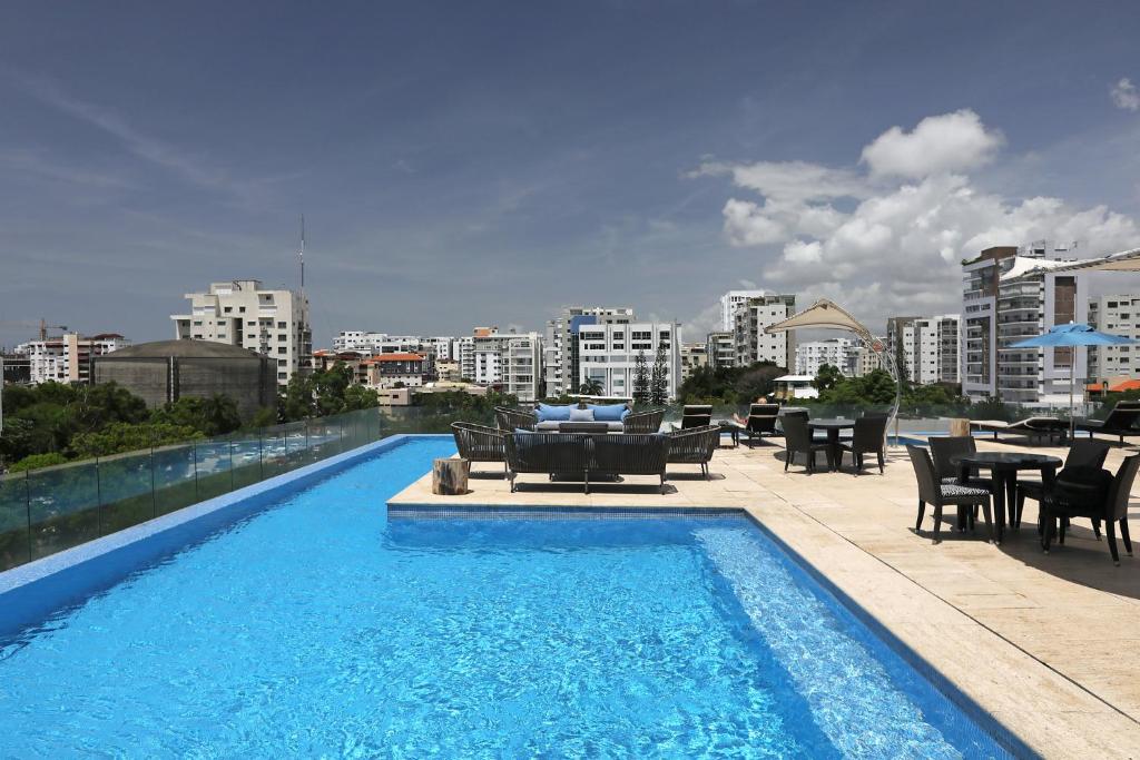 スイミングプール