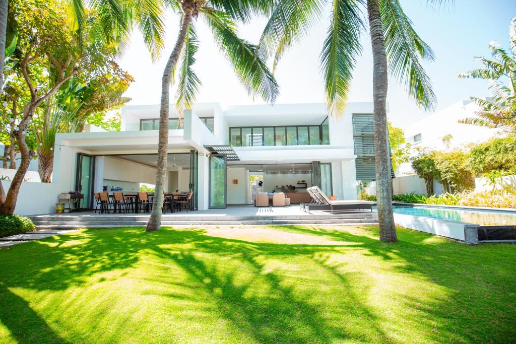 位于何电车海滩的5卧室别墅-790平方米|带5个独立浴室 (Villa 5 Bedrooms Private Pool Sanctuary Ho Tram)