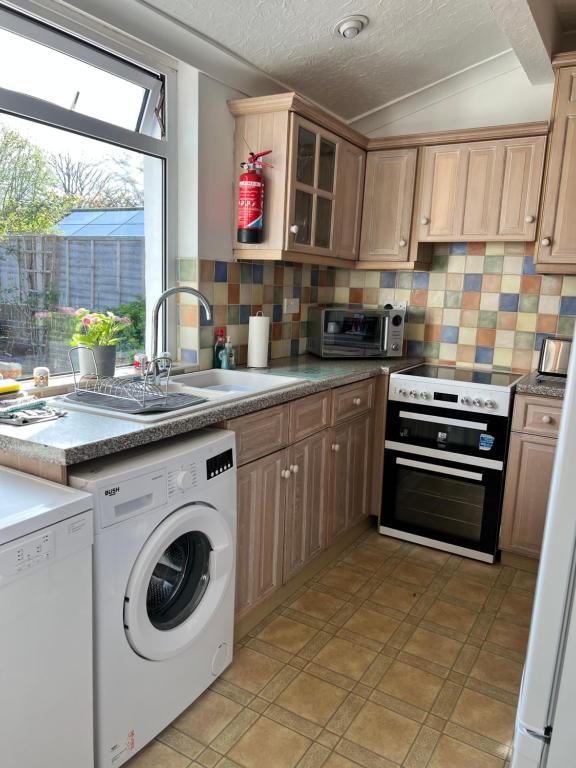 Seaside Getaway 3 Bedrooms, Poole photo 4