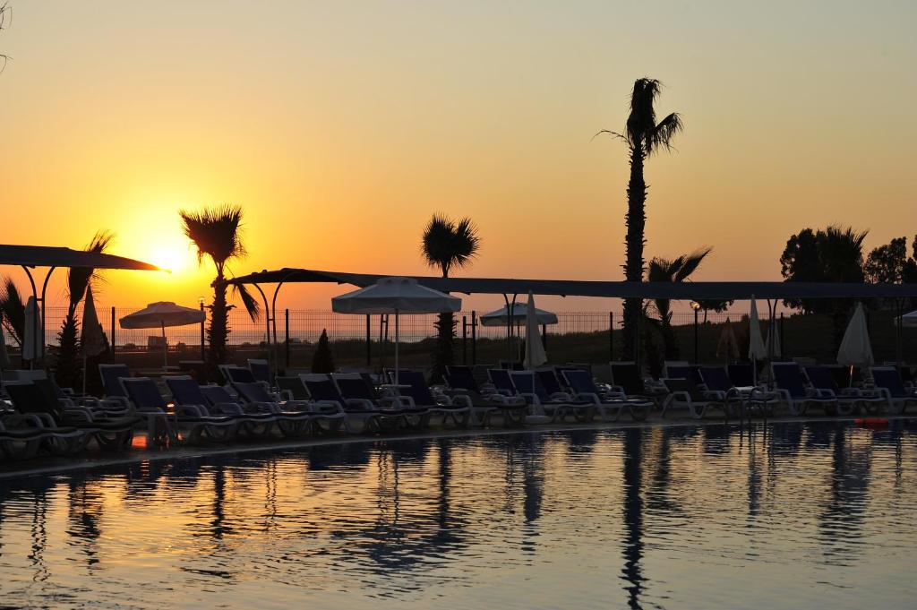 Cenger Beach Resort Spa - All Inclusive — Manavgat