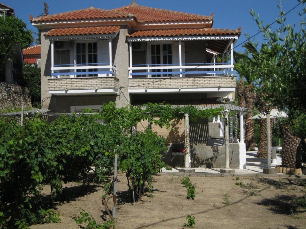 Exterior view, Alex - Nancy Apartments - Zaga Beach in Koroni