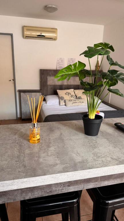 Monoambiente en complejo privado con Piscina en microcentro - Excelente Ubicacion - 2