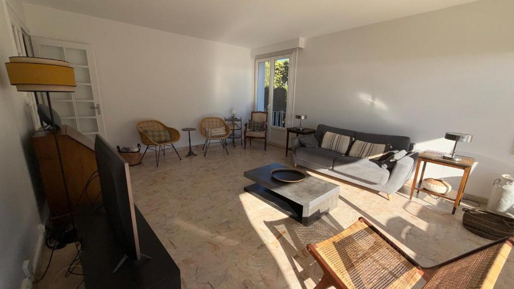 Exceptionnel, 5' du village de cassis, vue féerique, piscine, parking - 5