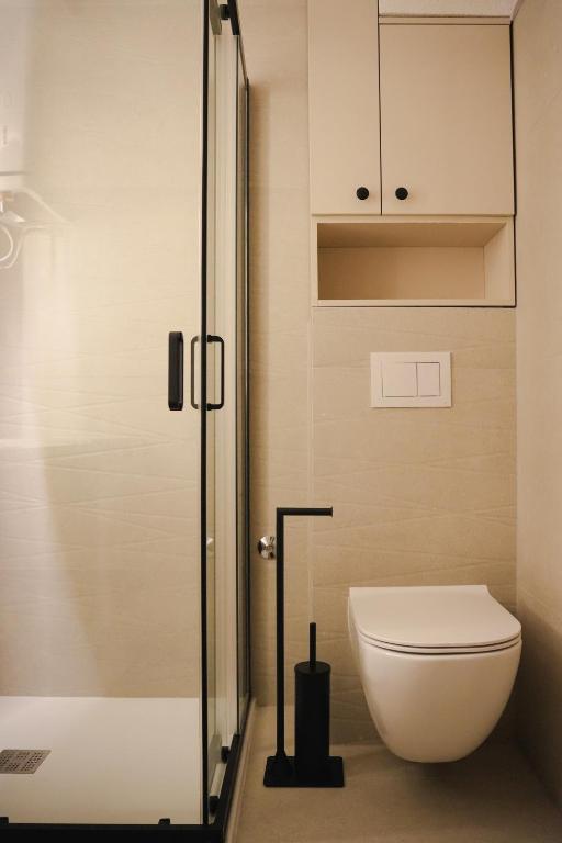 UrbanStay Apartment - 5