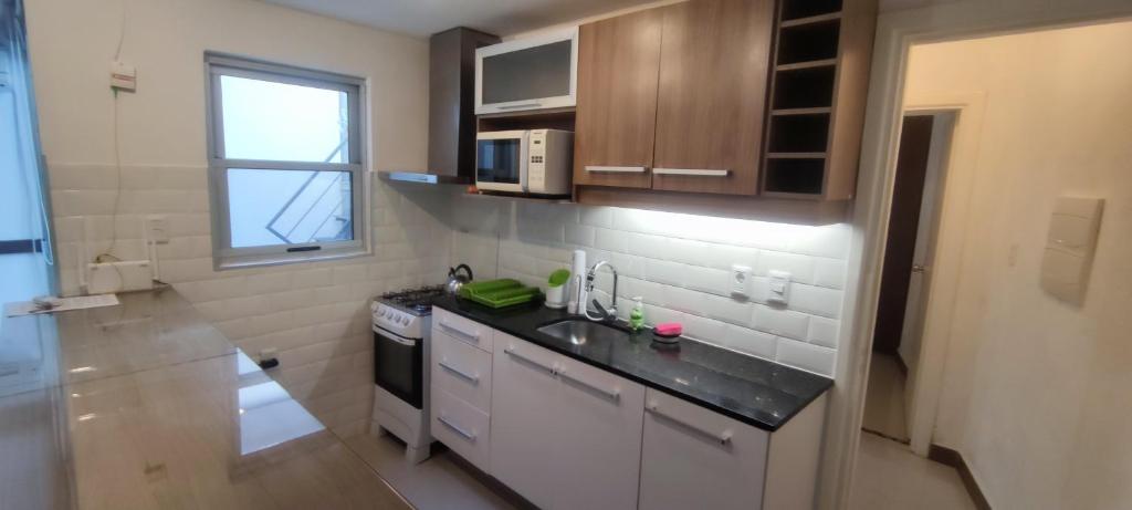 Apartamento tipo casa con gran terraza exclusiva con parrillero a 400 metros de la Rambla de Pocitos - 5