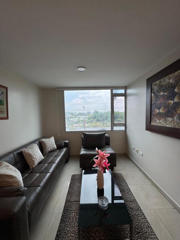 Exclusivo Departamento Samborondón Plaza Piso 2 - 5