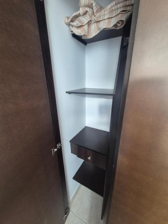 Cuarto amoblado en la Loma del Indio, El Poblado con vista a la ciudad - 2