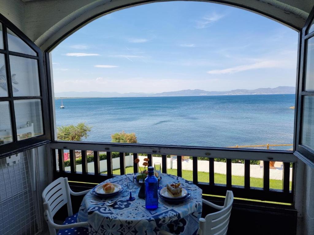 Apartamento acogedor con terraza privada y piscina comunitaria en L'Escala - HISP-236-108 - 2