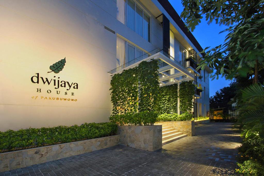 Dwijaya House Of Pakubuwono Apartment In Cilandak - 