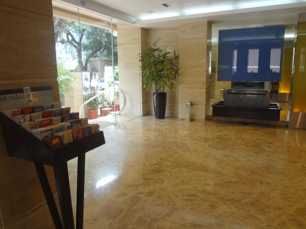 Ascot Hotel photo
