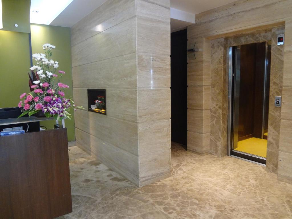 Ascot Hotel photo