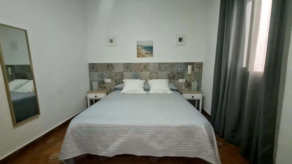 Hostal Canalejas - 2