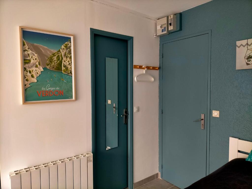 Studio Le Provence 2 étoiles tout équipé, wifi, parking - 4