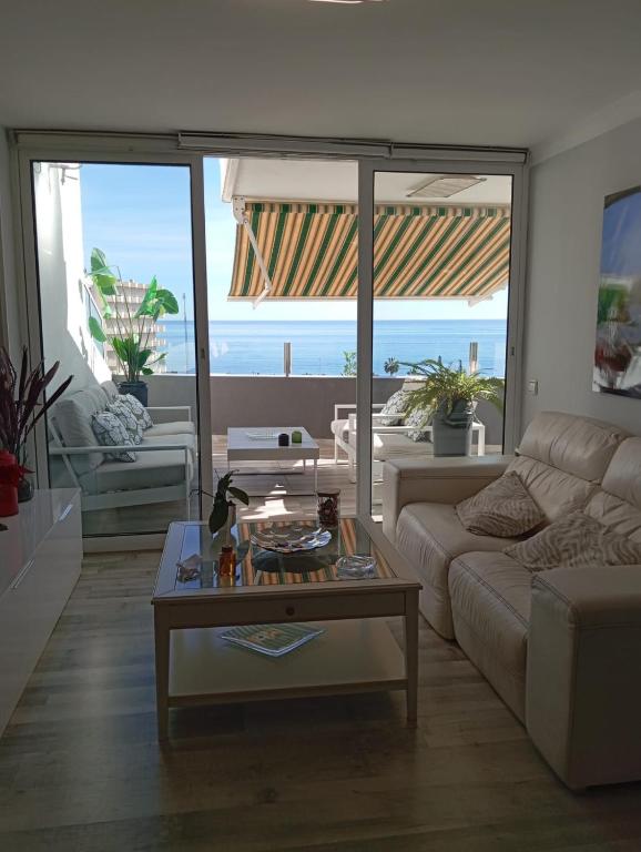 APARTAMENTO CON VISTAS AL MAR - 3