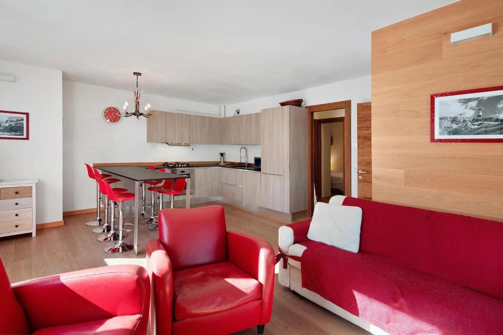 Sunny Arabba Apartment - 4