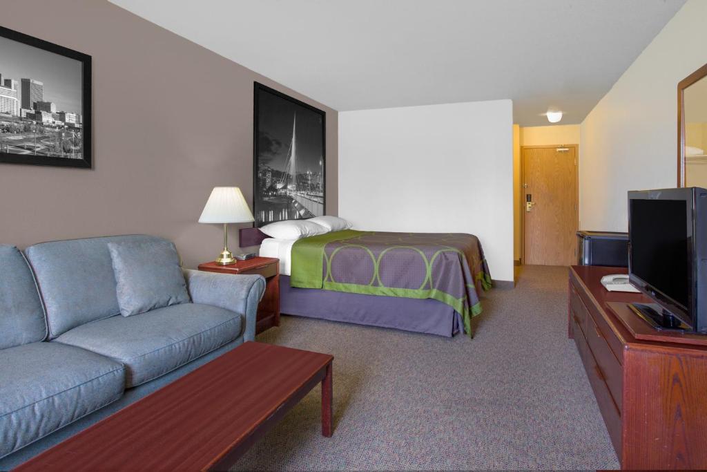 Super 8 By Wyndham Portage La Prairie Mb Photo 25