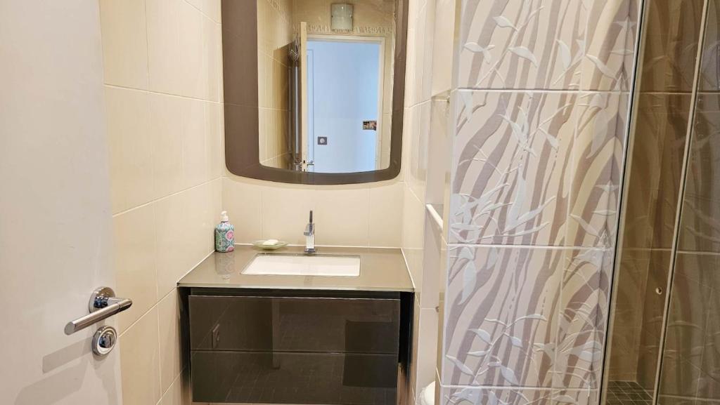 Beautiful&big apt for 8persons parking free - 4