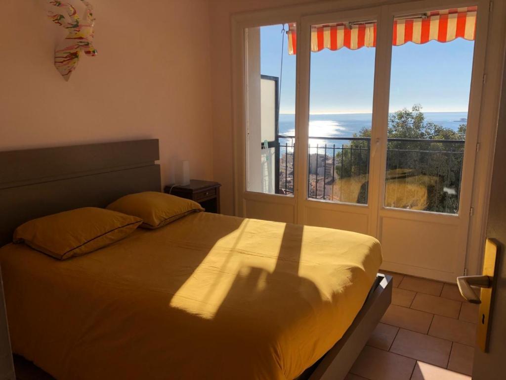 Appartement spacieux à 10 minutes de la plage, vue mer - 4