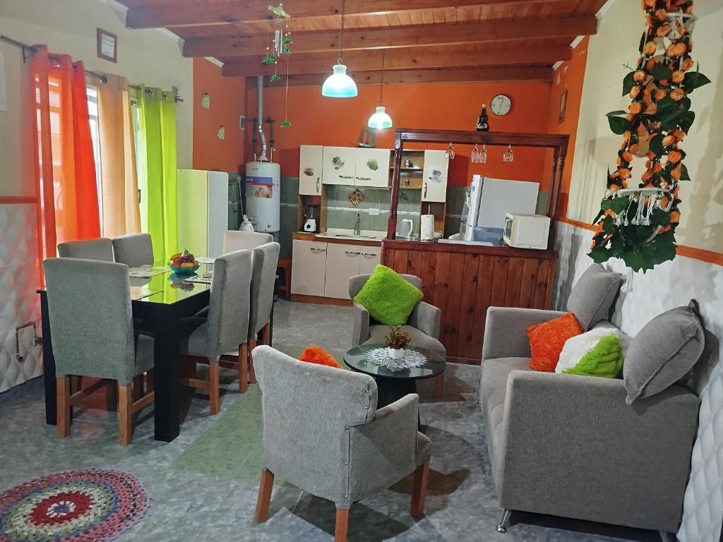 SANTANA House - 1