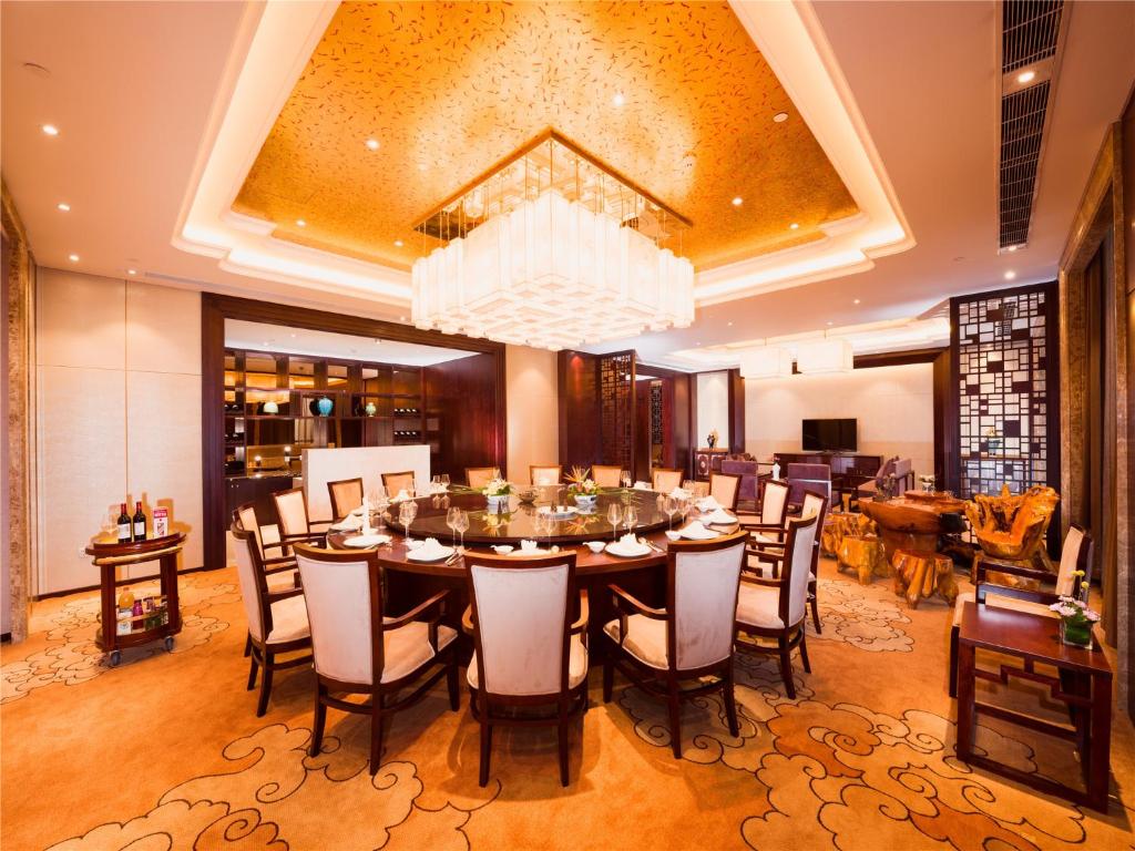 Facilities, New Century Grand Hotel Xi'an Xizang Building in Xian