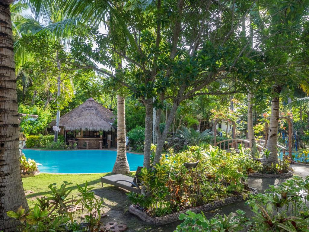 Polaris Beach and Dive Resort Inc photo