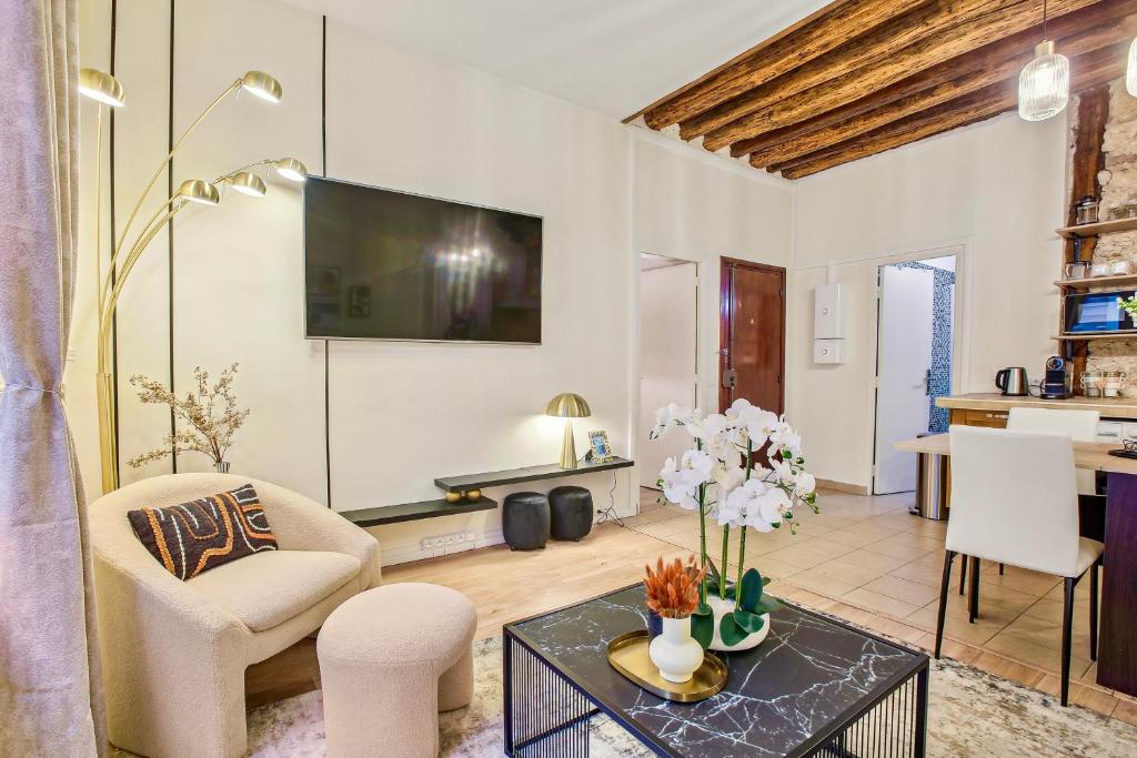Place des Vosges - Marais - Prime Location - 5