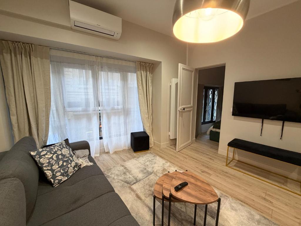 Charmant appartement avec chambre cosy et canapé convertible - 2