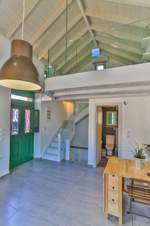 Annika Deluxe Apartments — Hotel in Symi Island