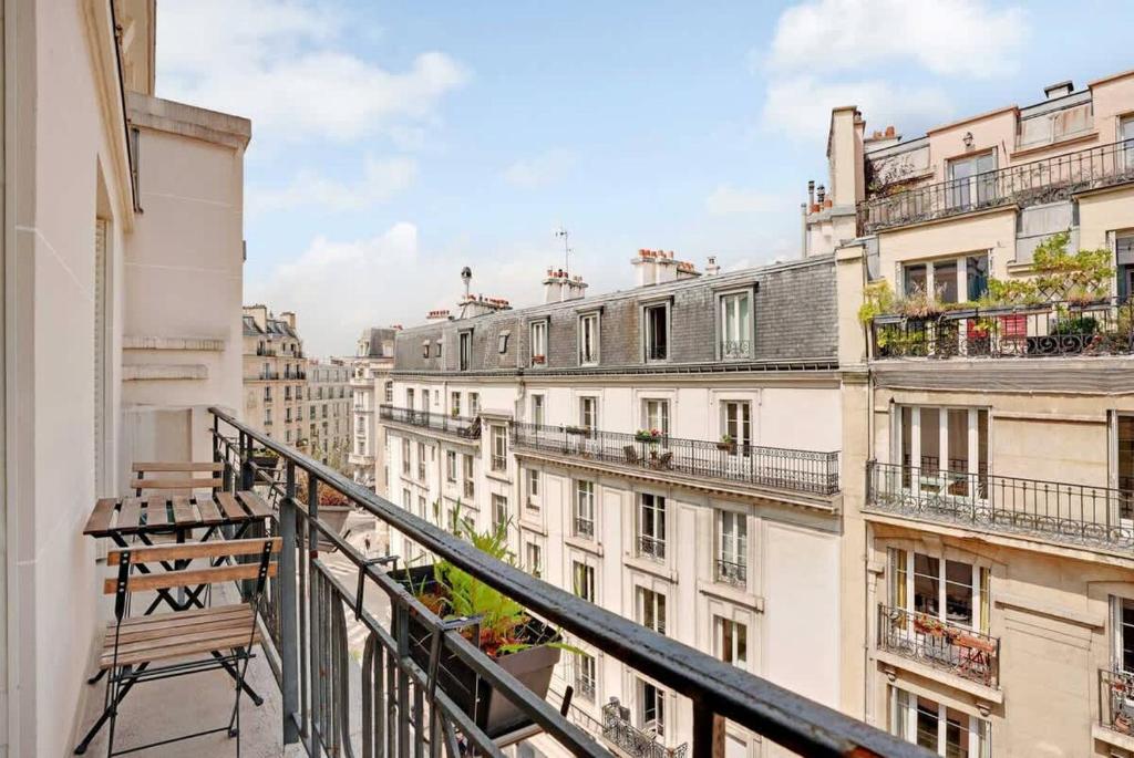 Beau T2 avec balcon Montmartre - 3