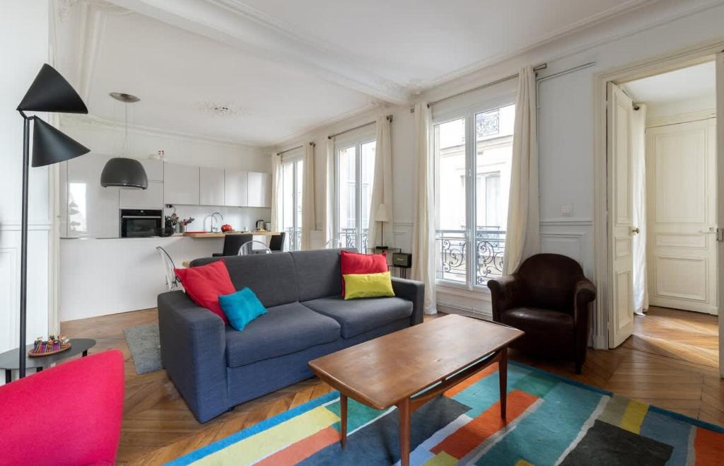 Superbe appartement haussmannien au coeur de Paris - 4