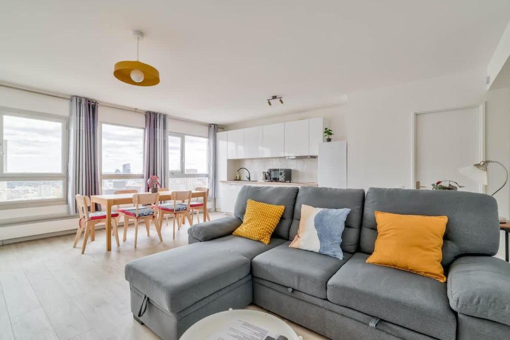 Vandrezanne 1 Stylish 2 bed Paris City Views - 1