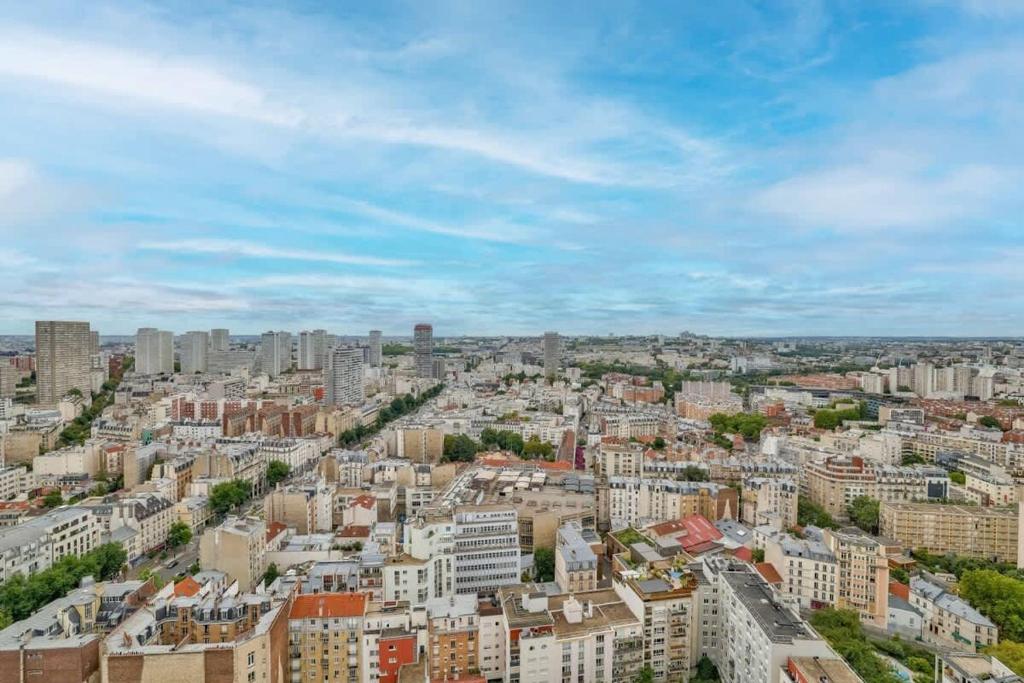 Vandrezanne 1 Stylish 2 bed Paris City Views - 2