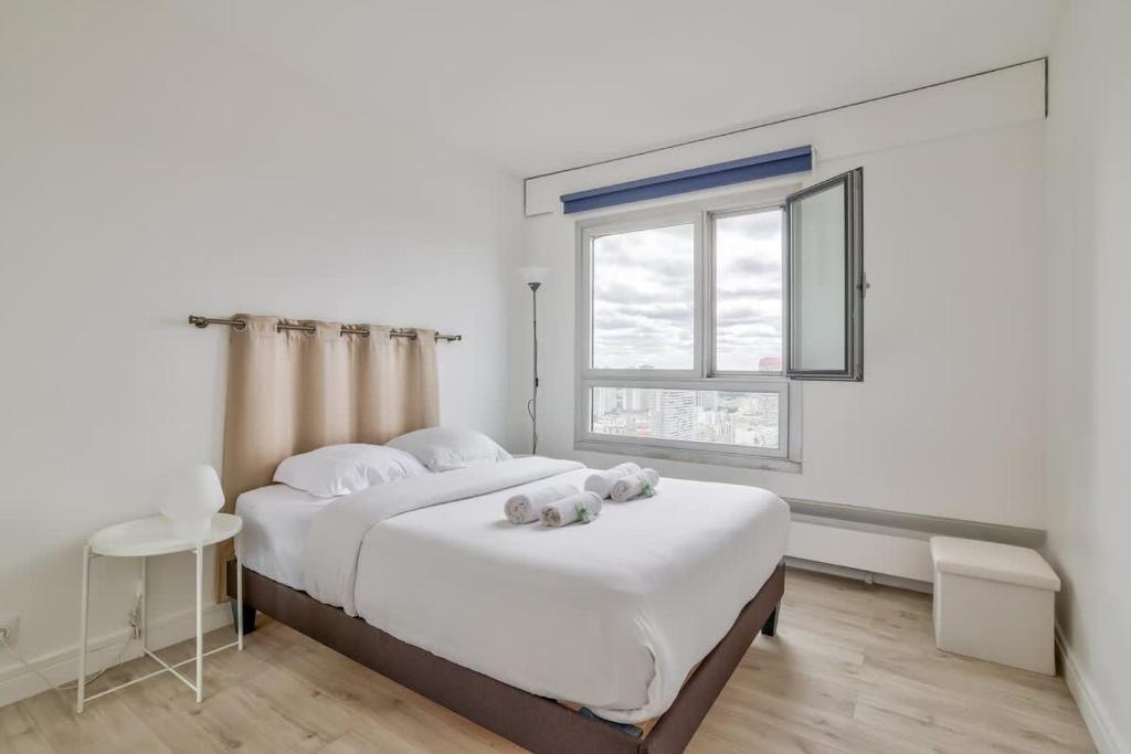 Vandrezanne 1 Stylish 2 bed Paris City Views - 4