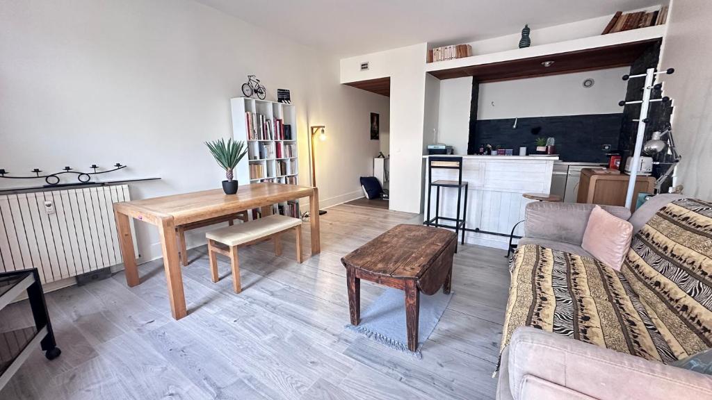 Studio near Champs-Elysées, facing Parc Monceau - 3