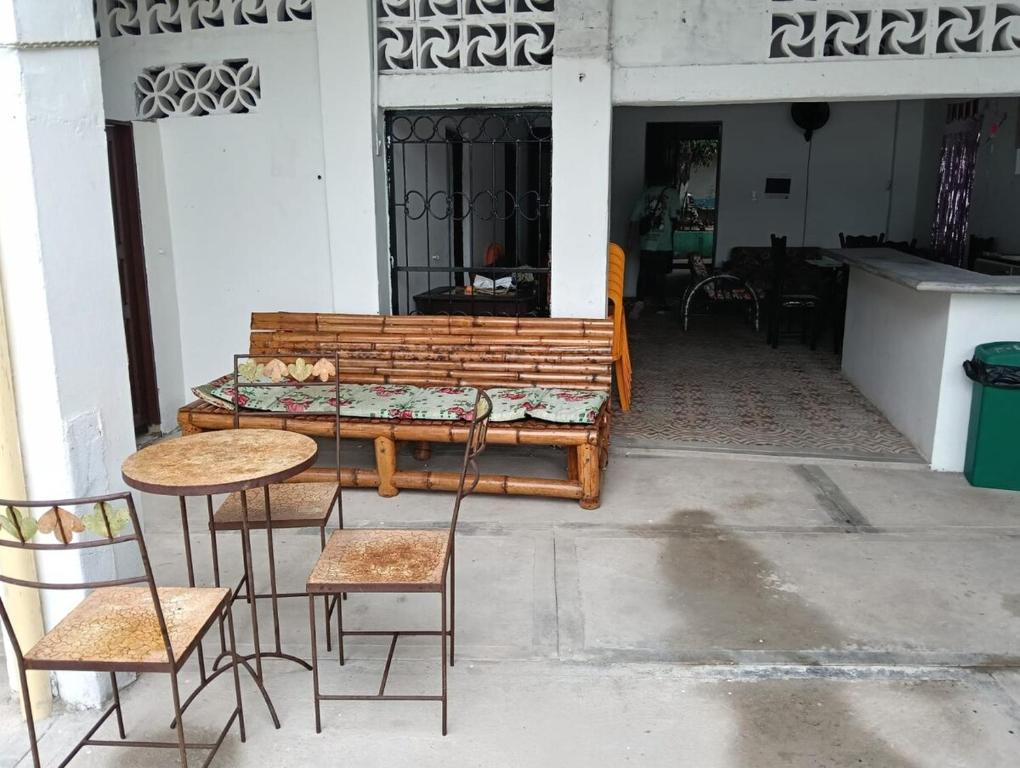 Casa familiar con piscina privada - 4