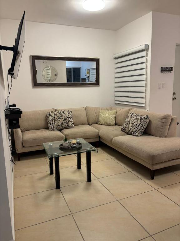 NEW! 2bdr apartment with pool near Sanctuary - 5