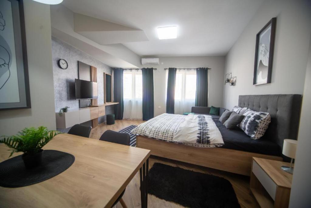 Ivi Central Apartments - 3