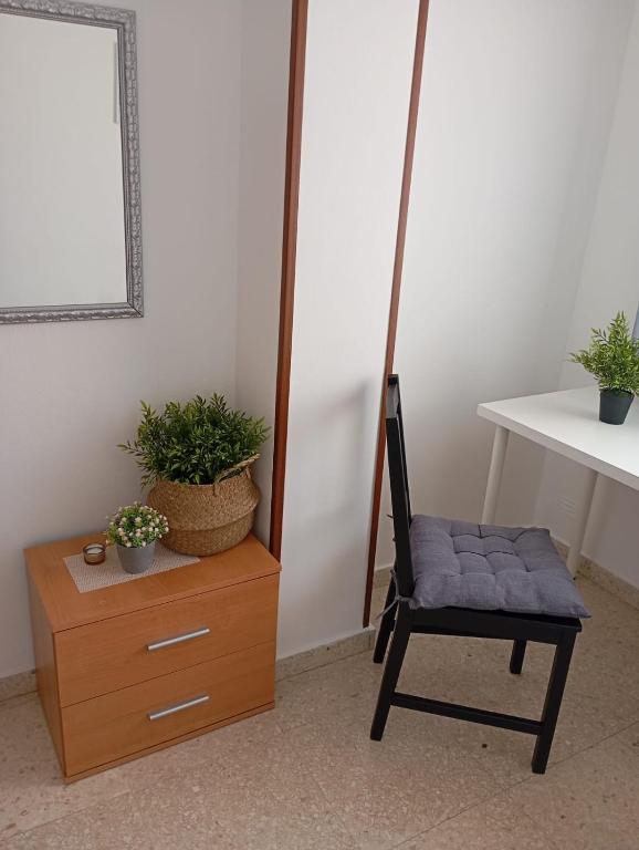 Habitación en Carril de la Cordobesa - 1