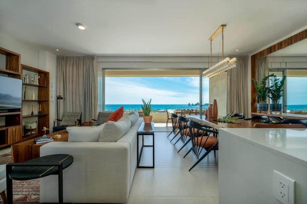 Serene Oceanview Getaway with Private Terrace - 3