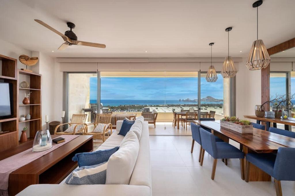 Spectacular New 2BR Condo with BBQ and Ocean views - 1