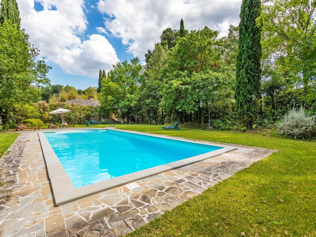 House in Umbria with Pool & Garden Views - 5
