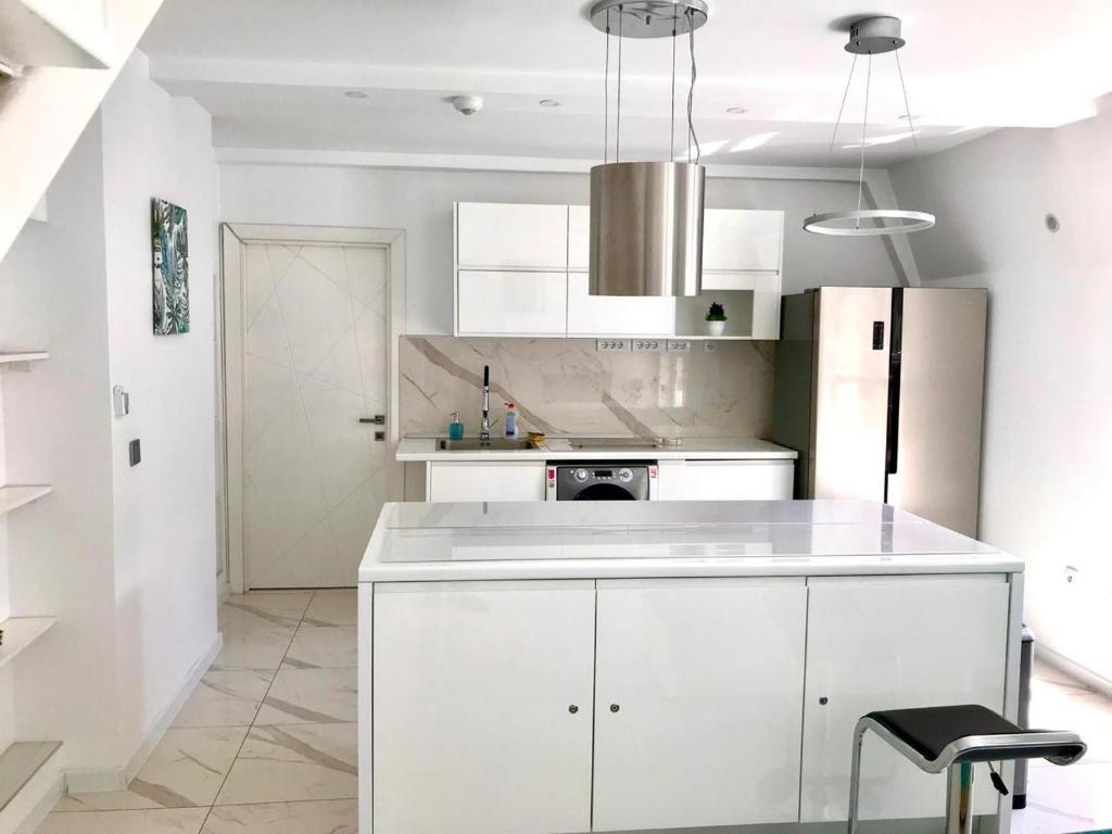 Luxure Suites - 1