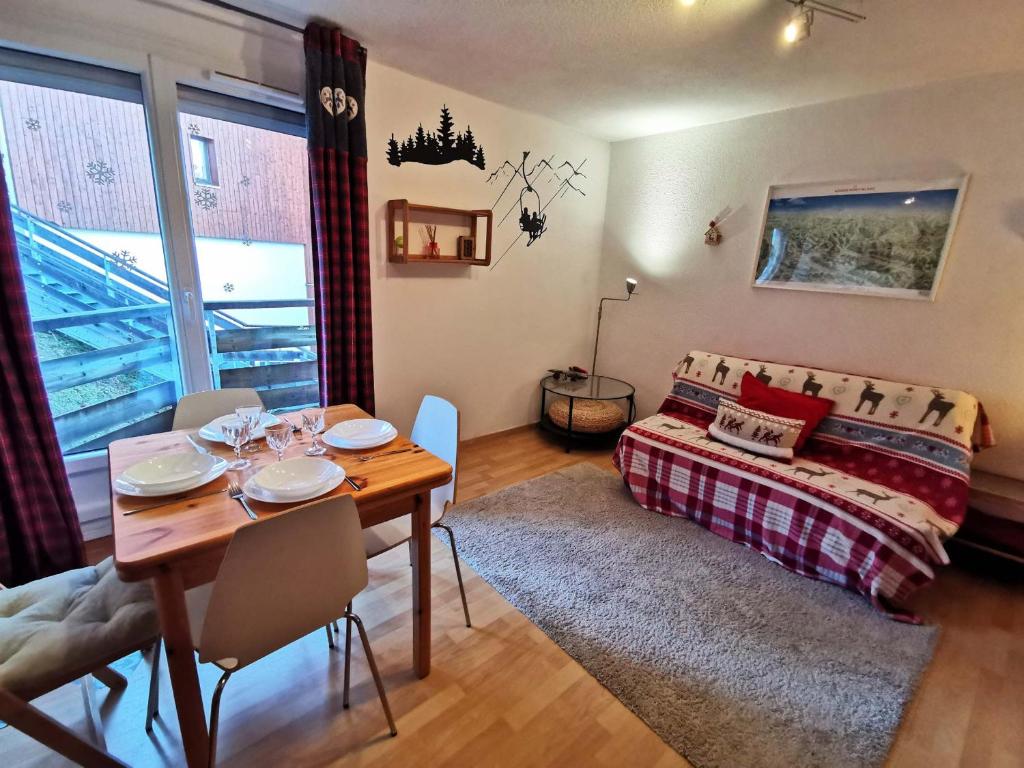 Studio cabine à 200m pistes, bain, balcon - 1