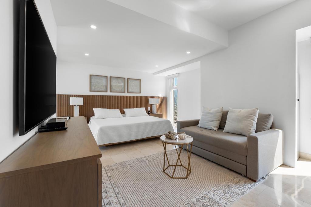 Modern Apartment with Ocean Views - Harbor - Hotel Zone - 2