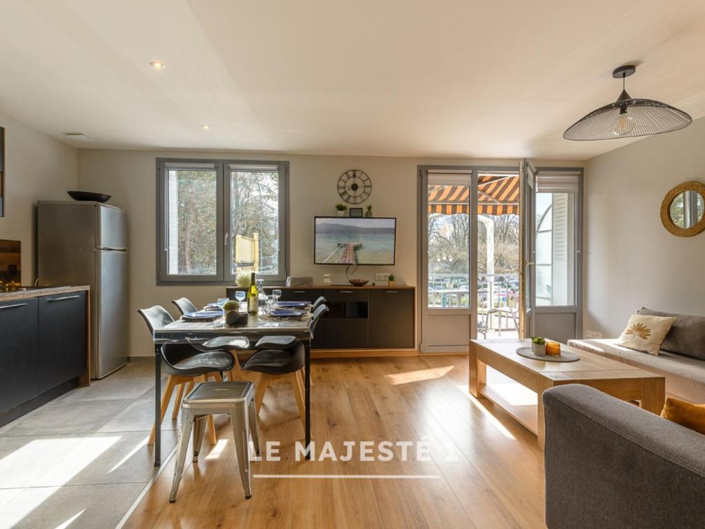 Le Majesté 1 et 4 - 3
