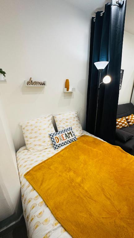 studio cosy mouffetard Censier Sorbonne Monge PARIS 5e rénové récemment - 2