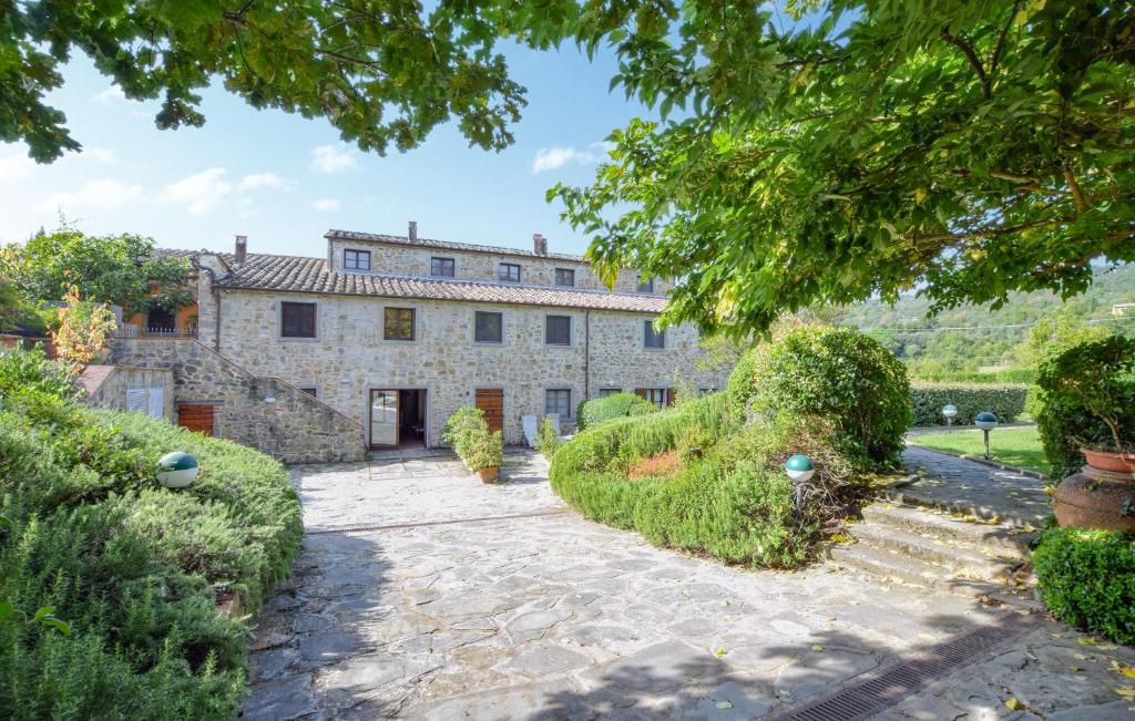 Beautiful Apartment In Cortona With Swimming Pool - 4